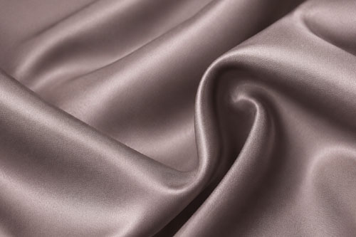 Kolor taupe w modzie